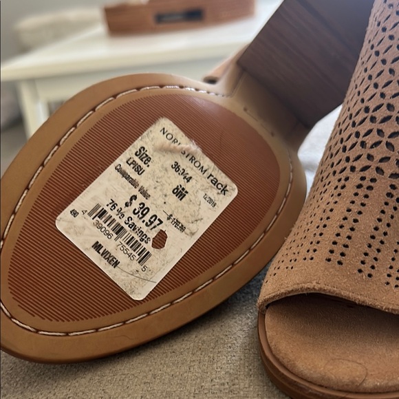 Marc Fisher Tan Heels - Picture 2 of 2